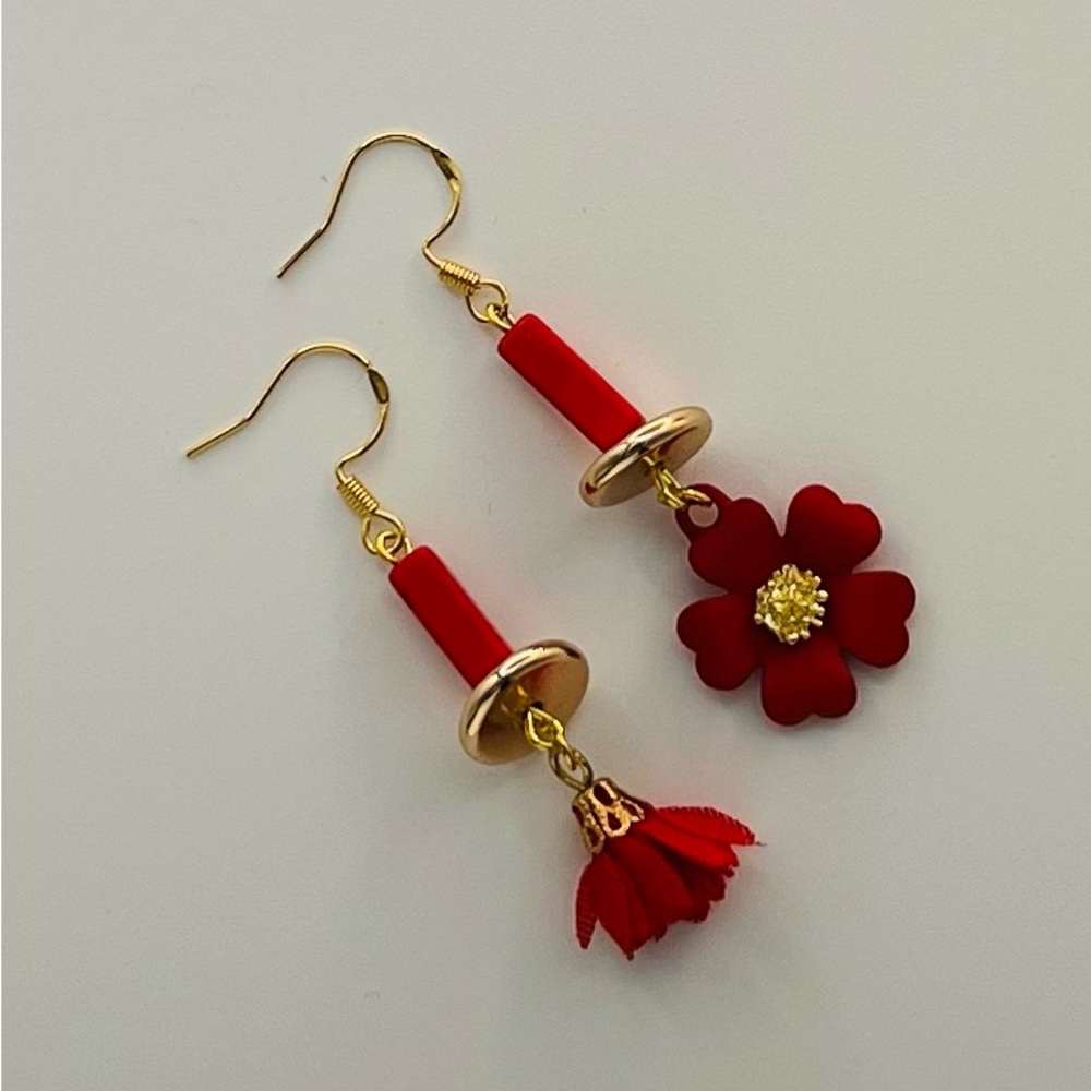 Red and Gold Boho-Style Earrings with Flower and Tassle
